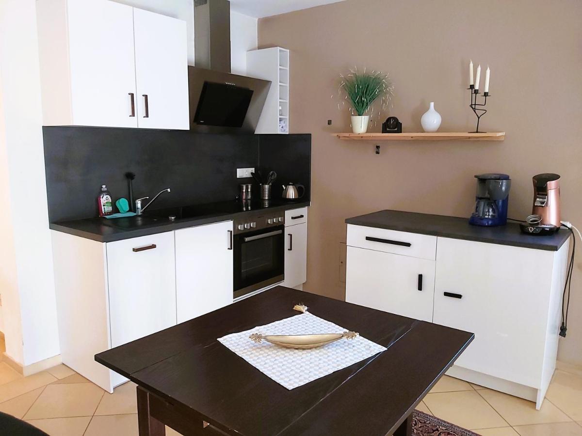 Waldwinkel Apartment ทรอยช์ทลิงเงน ภายนอก รูปภาพ